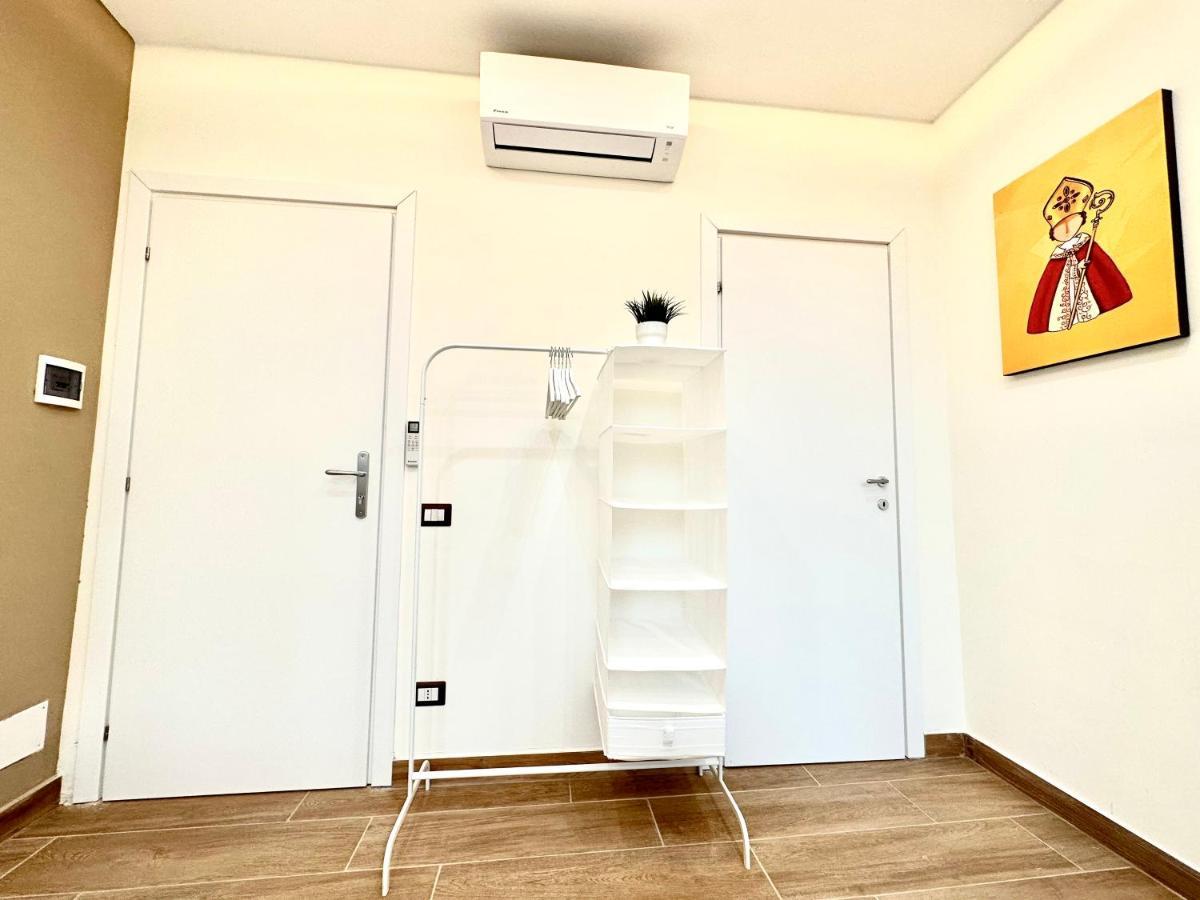 Vespucci Rooms Наполи Екстериор снимка