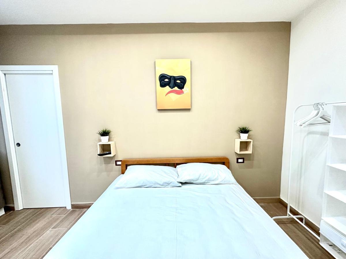 Vespucci Rooms Наполи Екстериор снимка