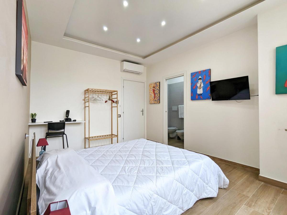 Vespucci Rooms Наполи Екстериор снимка