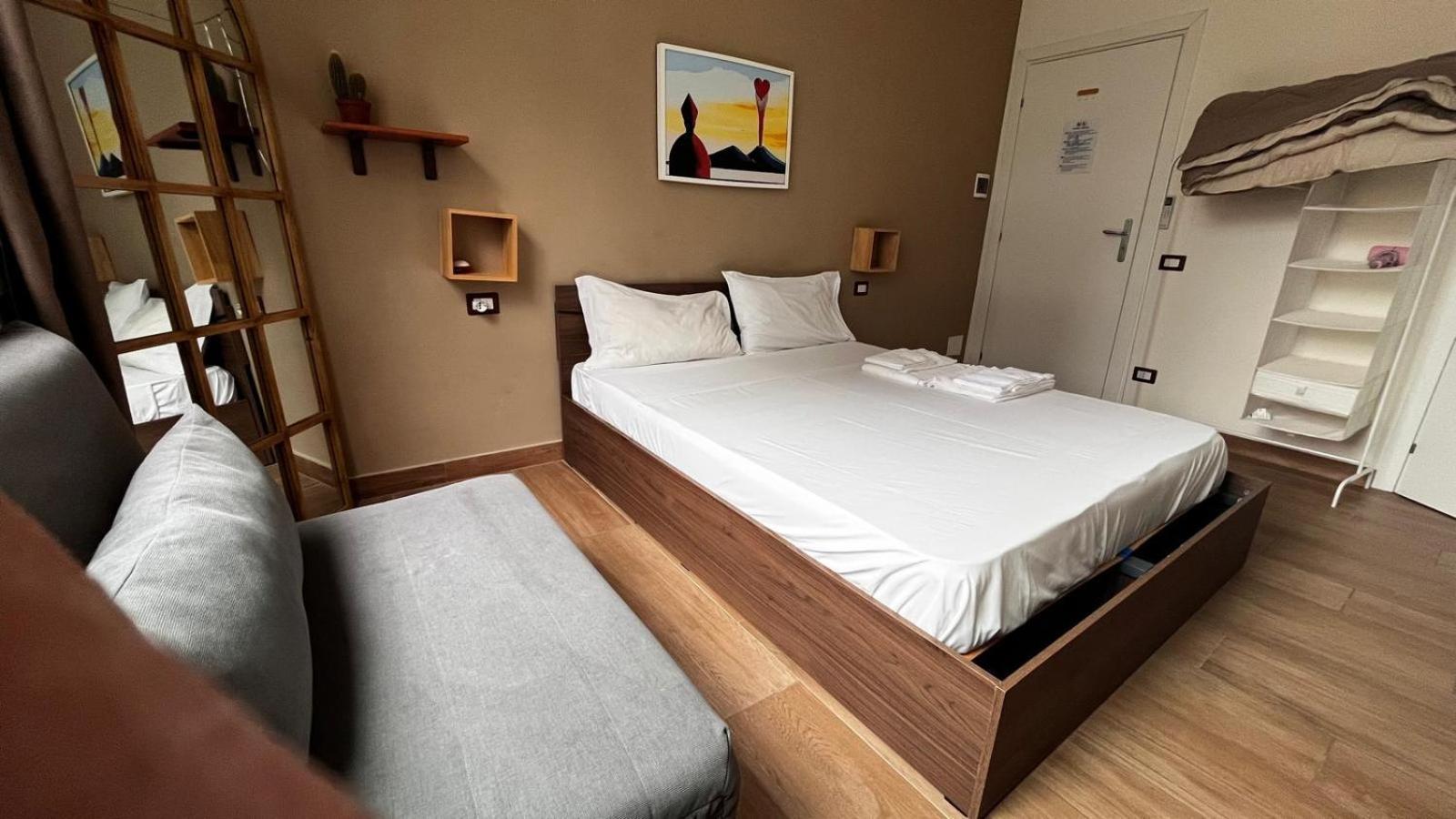 Vespucci Rooms Наполи Стая снимка