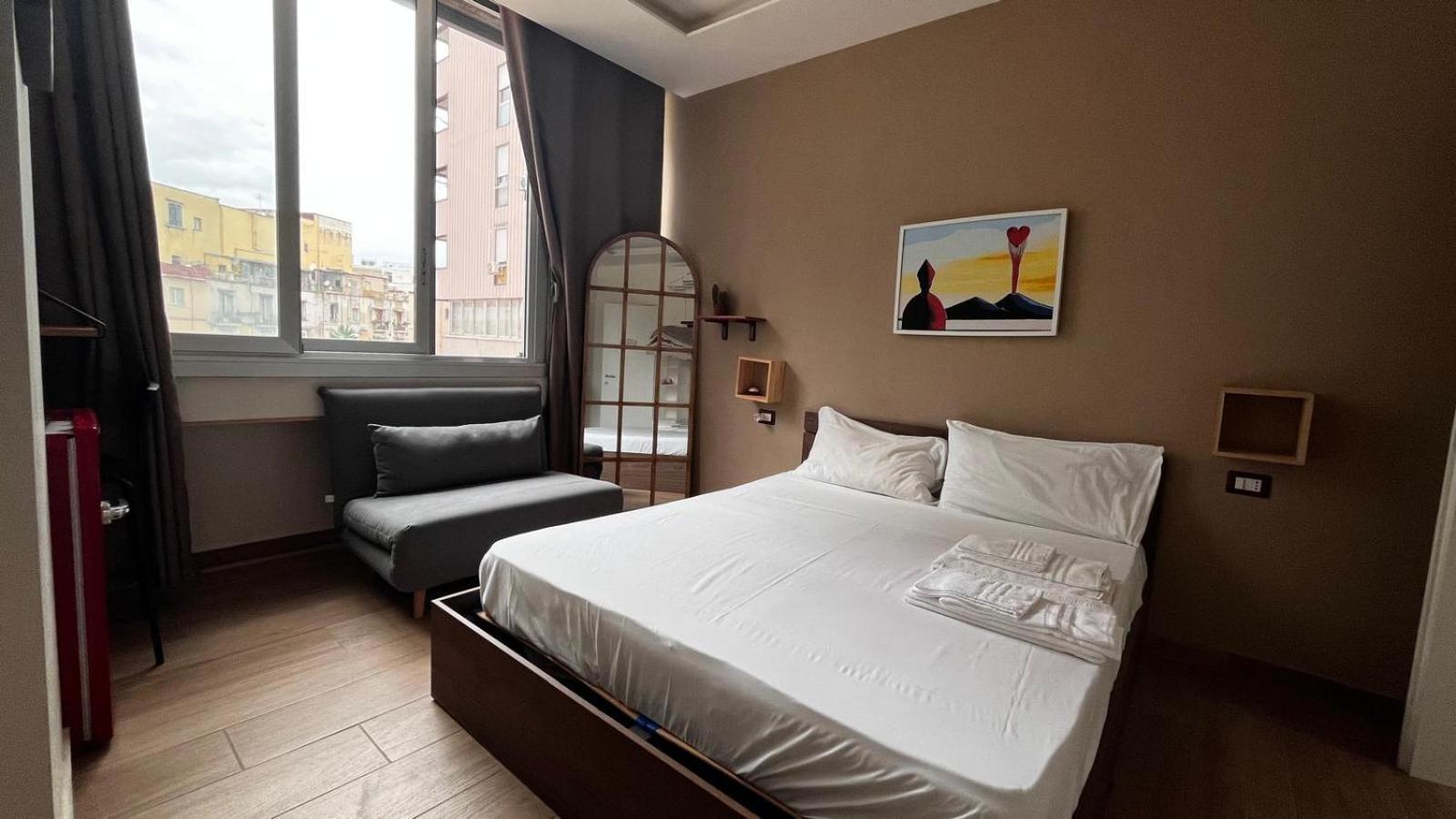 Vespucci Rooms Наполи Екстериор снимка